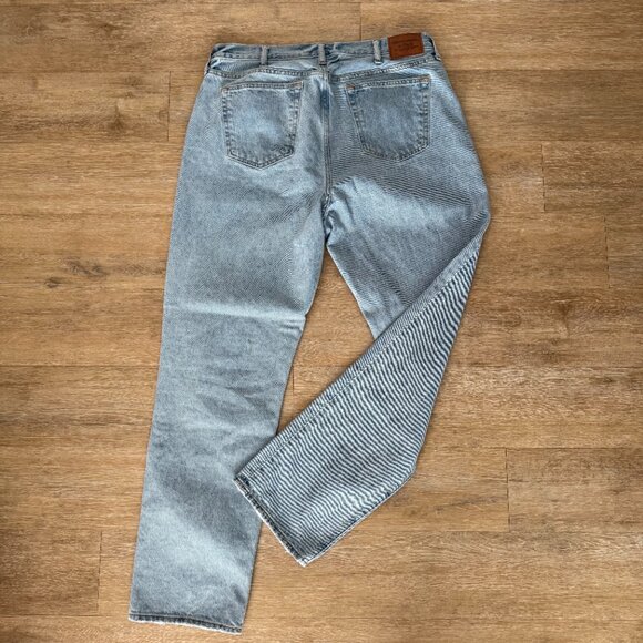 ABERCROMBIE & FITCH Rigid Denim - Loose - Light Wash - Picture 4 of 9